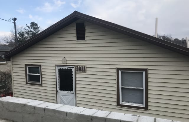 1811 Whitney St photos photos