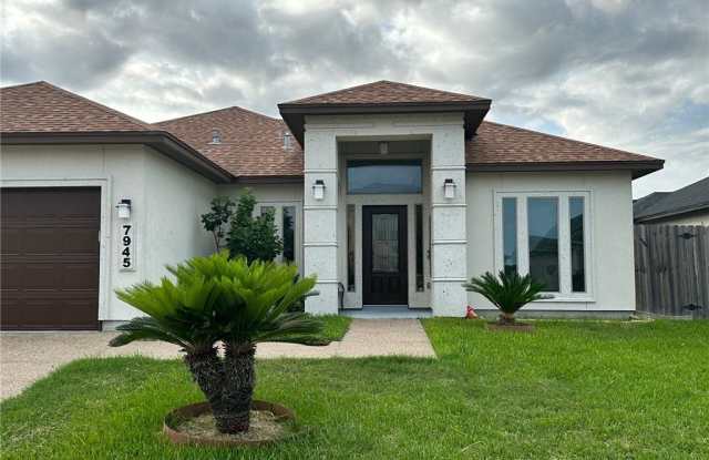 7945 Snake River Drive Gallery 2