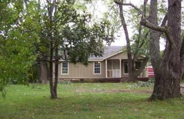 581 Ray AVE - 581 South Ray Avenue, Fayetteville, AR 72701 581 Ray AVE - 581 South Ray Avenue, Fayetteville, AR 72701