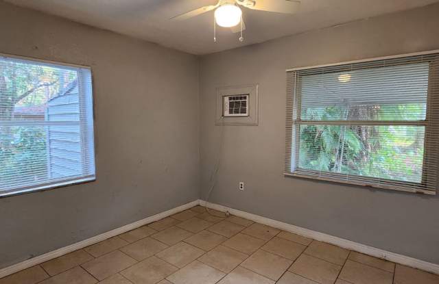 2/1 St Pete Single Family Home ! photos photos