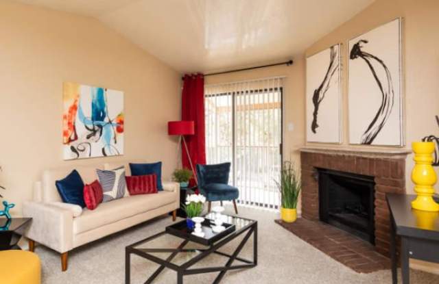 16582 Henderson Pass Gallery 1