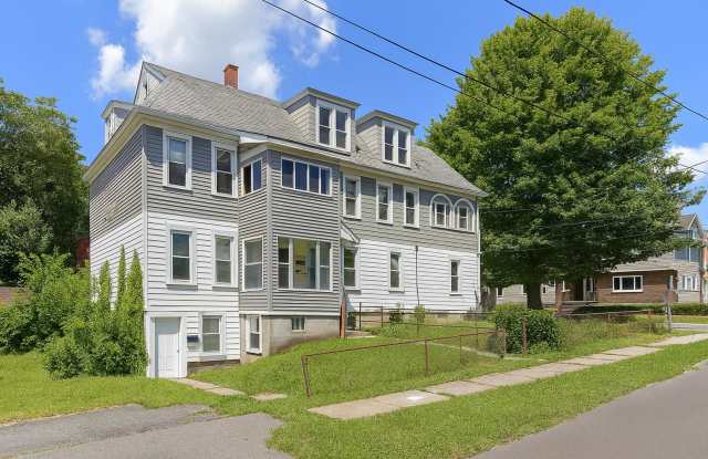 303 Griffiths St photos photos