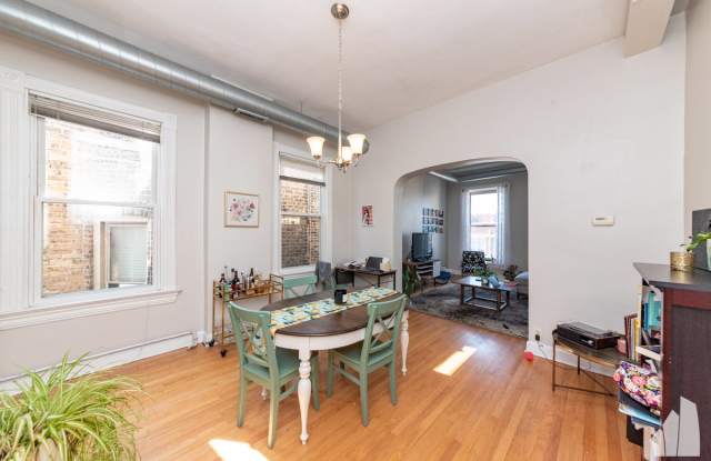 1429 West Chicago Avenue Gallery 4