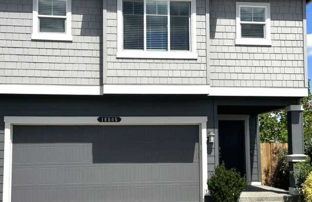 Puyallup - Beautiful 4 bedroom, 2.5 bath home! Available Now! photos photos