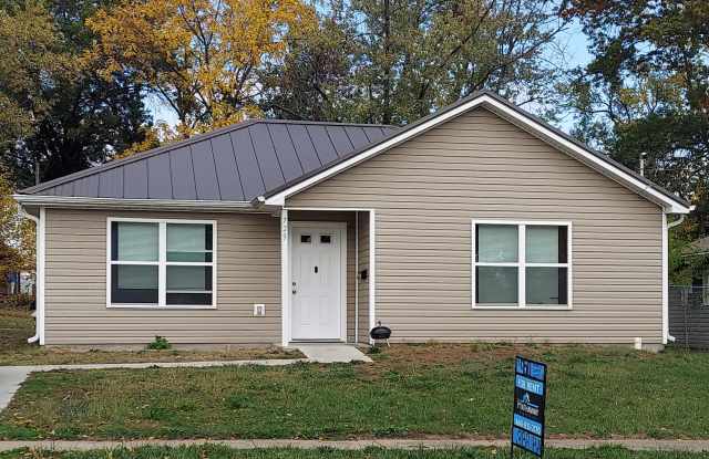729 Quisenberry St photos photos