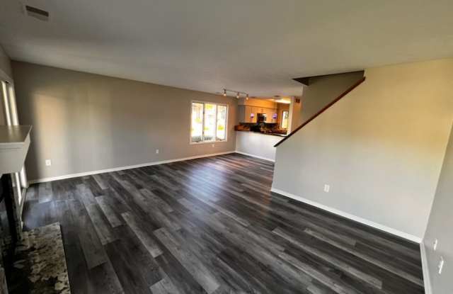 3 Bedroom 2 1/2 Bath Condo for rent Gallery 4