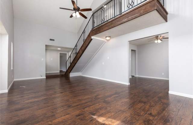 2225 Park Hill Drive Gallery 3