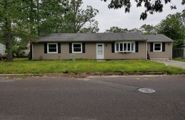 79 JEFFERSON STREET - 79 Jefferson Avenue, Browns Mills, NJ 08015
