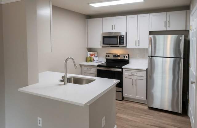 Sugarloaf Crossing photos photos