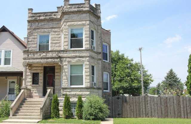 825 Beloit Avenue photos photos