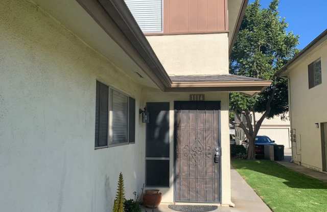 2+1 Villa Ventura Townhome in Ventura, CA! - 1114 Carlsbad Place, Ventura, CA 93003