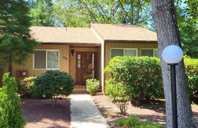 104 E HOLLY LANE photos photos
