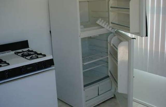 1 Bed 1 Bath Duplex in Clairemont Gallery 3