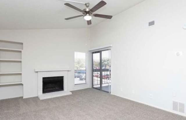 2202 Thousand Oaks Dr Gallery 1