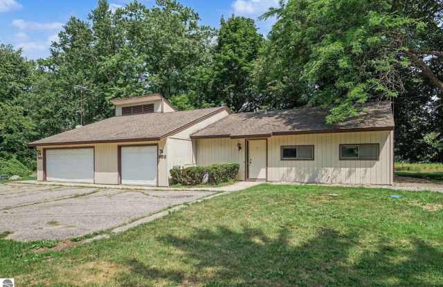 983 Meadowbrook Drive Gallery 1