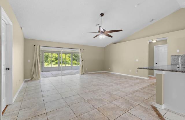 148 COUNTRY LAKES Circle Gallery 3