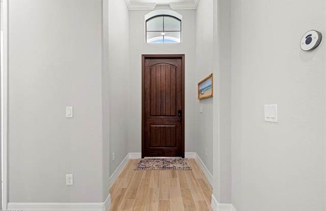 28070 Kerry CT Gallery 2