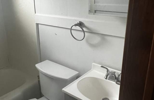 41 S Oak St - 41 South Oak Street, Fairview-Ferndale, PA 17866