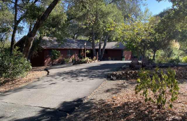 2610 London Ranch Road - 2610 London Ranch Road, Glen Ellen, CA 95442