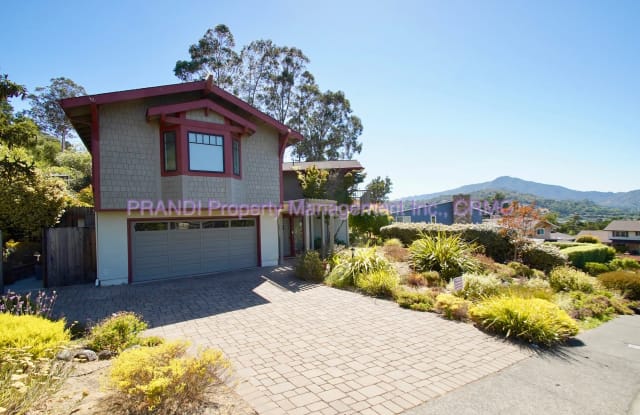 40 Windward Dr - 40 Windward Drive, Corte Madera, CA 94925