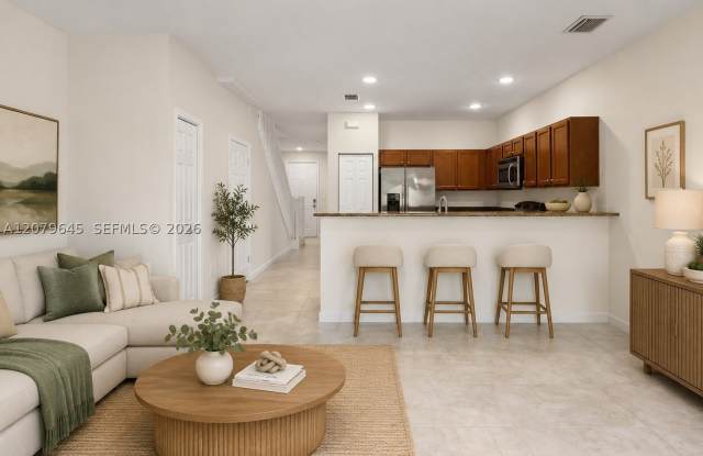 15075 SW 113th Ter Gallery 2
