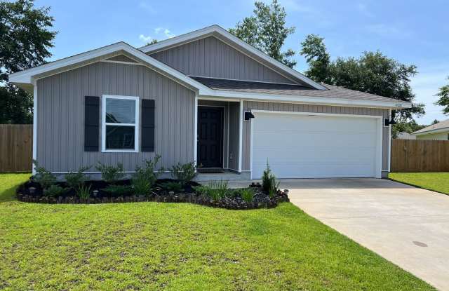Beautiful, Pace 3/2 Home with Playgrounds  Splash pad! photos photos