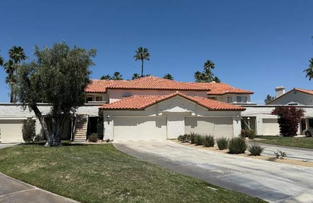 688 Vista Lago Circle N Gallery 2