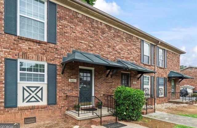 5621 Kingsport Drive NE Gallery 2