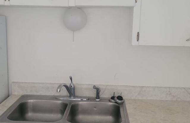 2 Bedroom ,1 bathroom home in Topeka Gallery 4