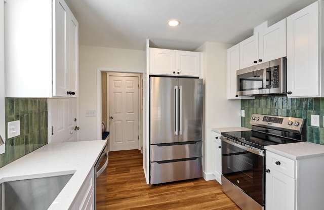 1212 Alder Drive Northeast Gallery 2
