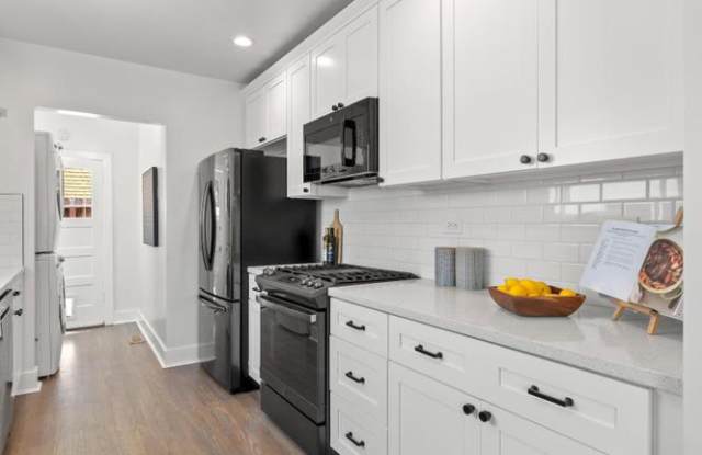 1394 E 31st St - 1394 East 31st Street, Oakland, CA 94602