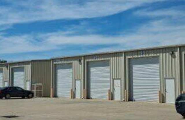 155 NW Blake Avenue Gallery 2