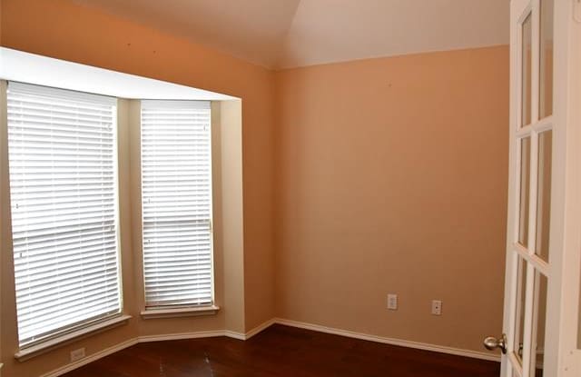 5104 Blackelm Drive Gallery 4