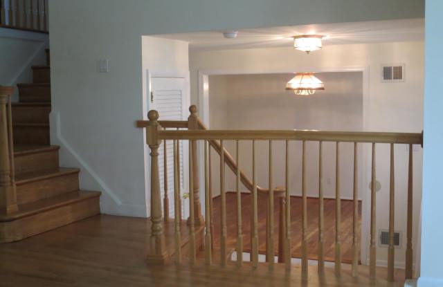 8713 RAYBURN ROAD Gallery 3