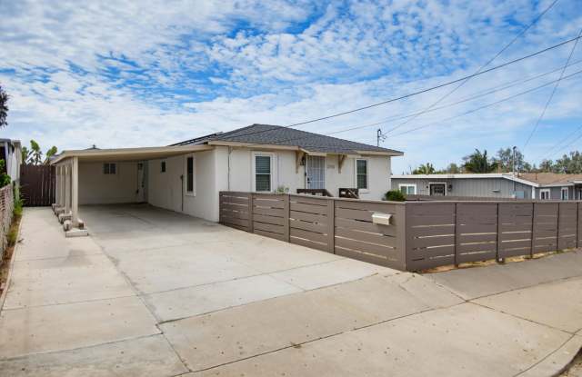 Spacious Home wiht Solar, Large Yards & Flexible Bonus Space photos photos