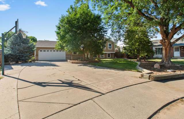 4 bed, 2 bath, large yard available in Woodmere, Loveland photos photos