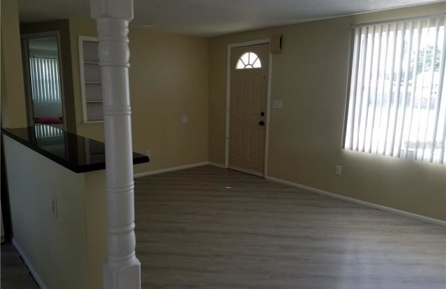4143 PINEFIELD AVENUE Gallery 4