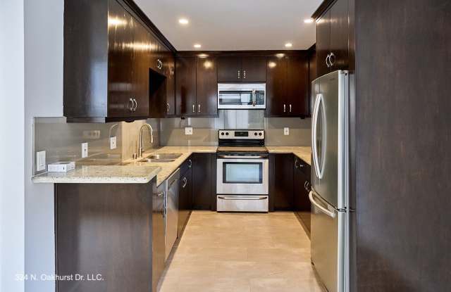 324 N Oakhurst Dr LLC photos photos