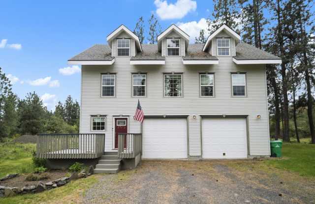 Spacious 3BR Home with 2.5 Baths Near Palisades Park – 5819 W Greenwood Rd photos photos