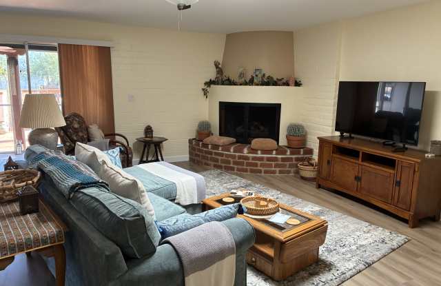 80 N Los Olmos - 80 North Los Olmos, Green Valley, AZ 85614