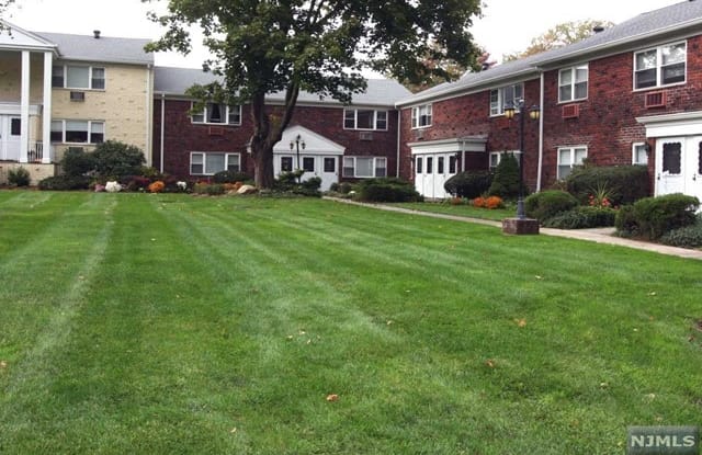 139 Regency Park - 139 Regency Park, Ramsey, NJ 07446