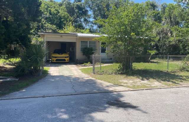 3323 Ross Circle - 3323 Ross Circle, Putnam County, FL 32177 3323 Ross Circle - 3323 Ross Circle, Putnam County, FL 32177