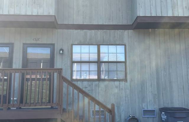 2 Bedroom / 1.5 Bath Townhouse Kingsport, TN Gallery 3