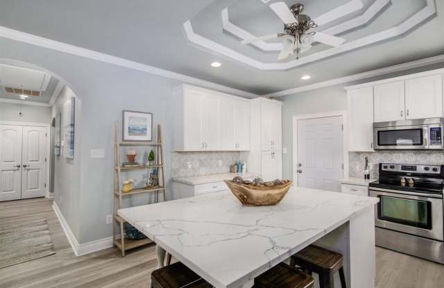 986 Bahama Dr. Gallery 3