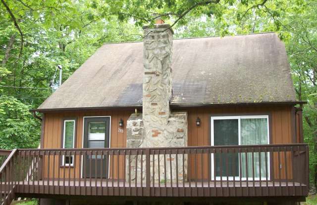 288 Saunders Drive - 288 Saunders Drive, Saw Creek, PA 18324