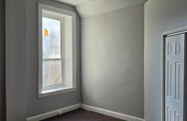 4938 GERMANTOWN Avenue Gallery 4