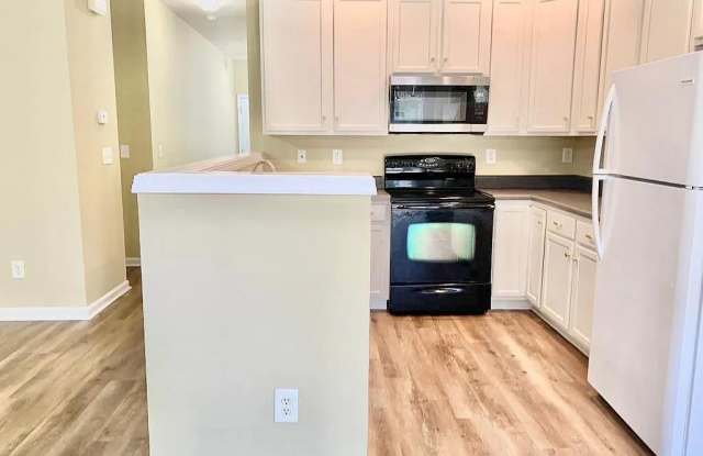 15457 TullyHouse Ct Gallery 3
