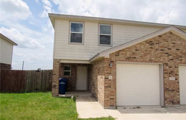 1714 Risen Star Lane Gallery 2