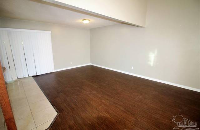 6930 Heather Oaks Dr Gallery 3