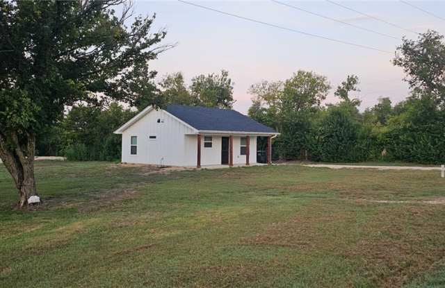 1701 Sycamore Gallery 2